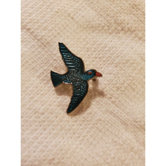 Blue Lapel Pin Dove Of Peace Classic Look Art Deco Style - Picture 1 of 2
